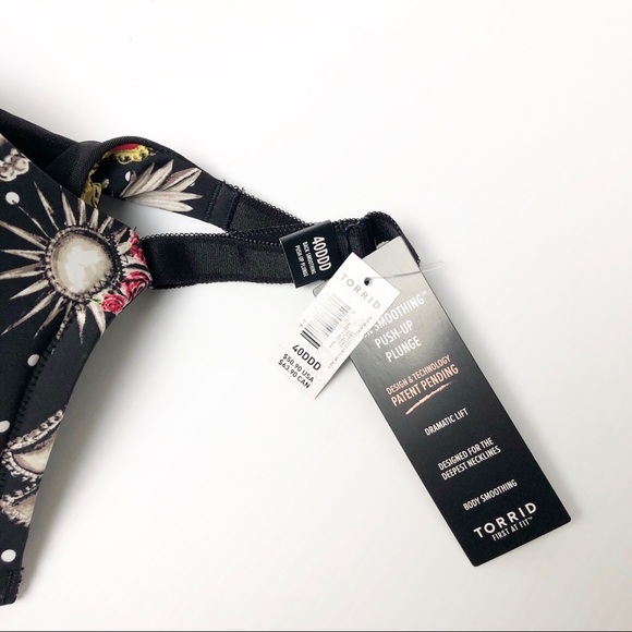 💜Torrid Sacred Hearts Black and Red Bra - Picture 2 of 6